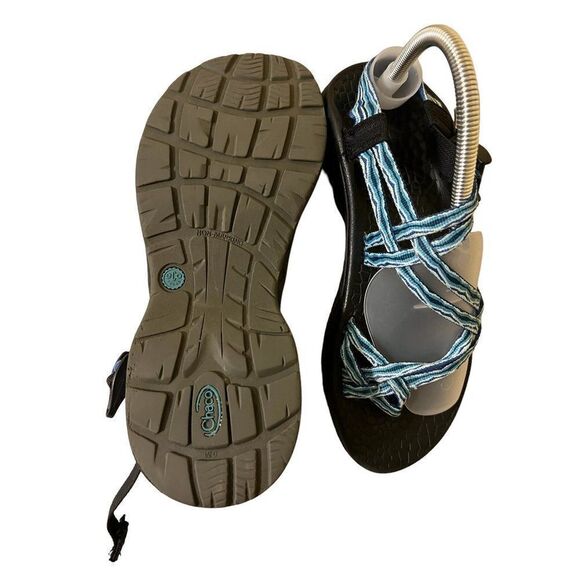 Chaco Woman's Strape Sandals Eco Tread Size 6M blue design - Picture 2 of 5